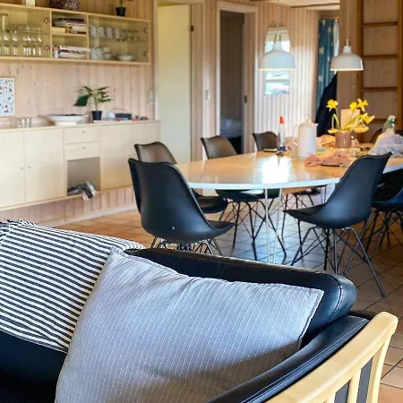 12 Person In Nordborg