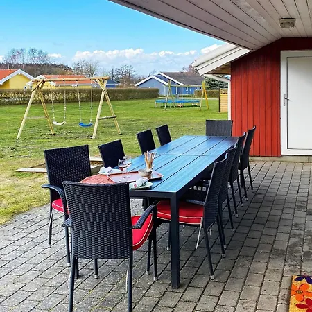 12 Person In Holiday home