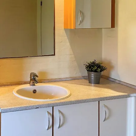 12 Person In ノーポ