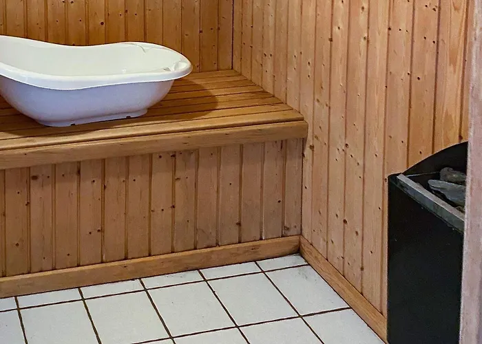 12 Person In Nordborg